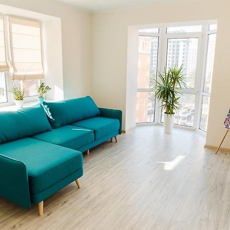 Skandi Apartment Near The Park Ирпень Экстерьер фото